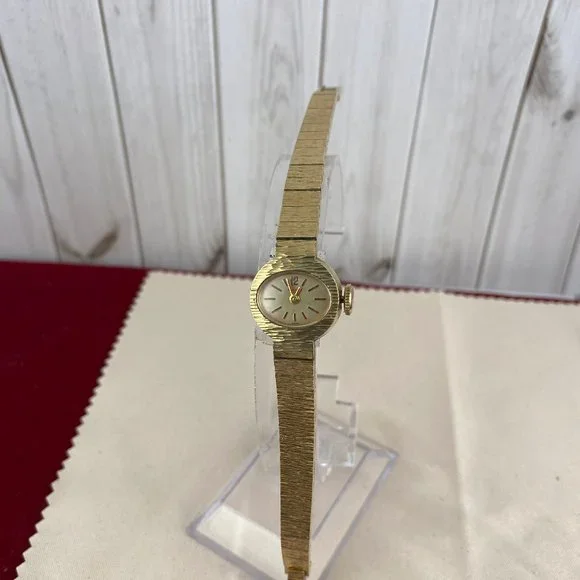 Vintage 1971 Bulova "Goddess of Time" 20 micron Gold Plated 7 inch link Bracelet - Picture 4 of 11